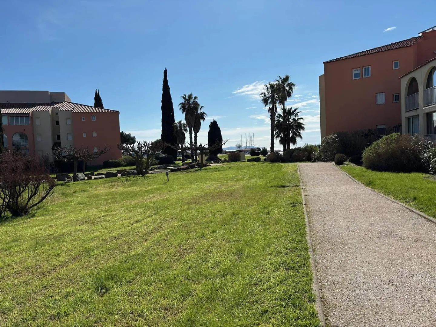 Appartement 2 Pieces Cabine 5 Couchages La Londe Les Maures Lal100-117 0*, La Londe-les-Maures France