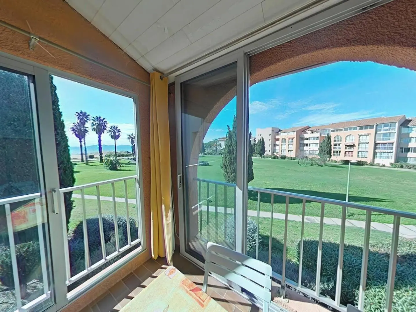 Appartement 2 Pieces Cabine 5 Couchages La Londe Les Maures Lal100-117 Apartment